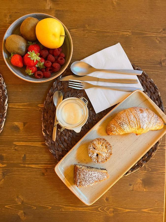 Bazzario B&B Лавароне Екстериор снимка